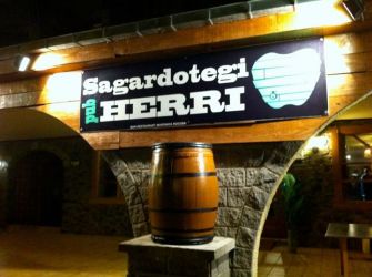 sagardotegi-pub-herri-sidreria-herri
