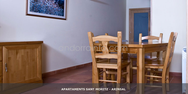 comedor-apartamentos-sant-moritz-arinsal.jpg