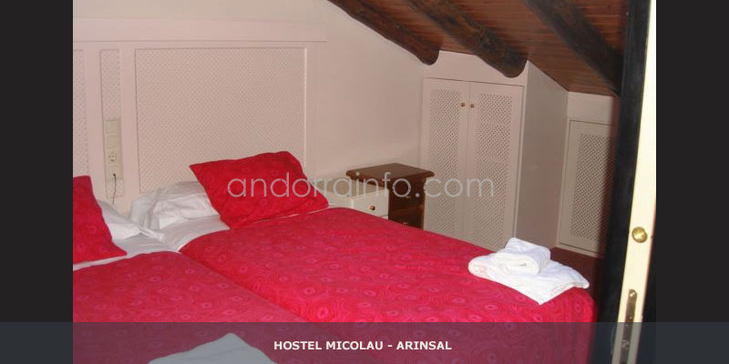 habitaciones1-hostel-micolau-arinsal.jpg