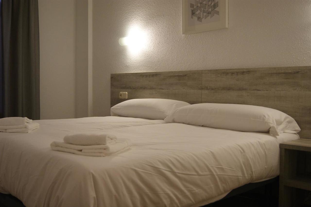 hotel-del-biset-habitacion-1.jpg