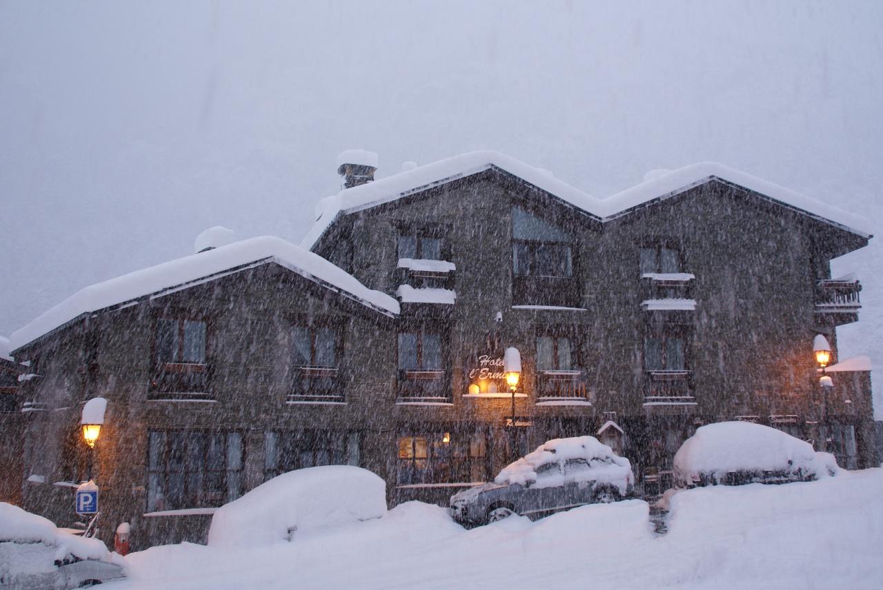 hotel-l-ermita--fachada-nieve.jpg