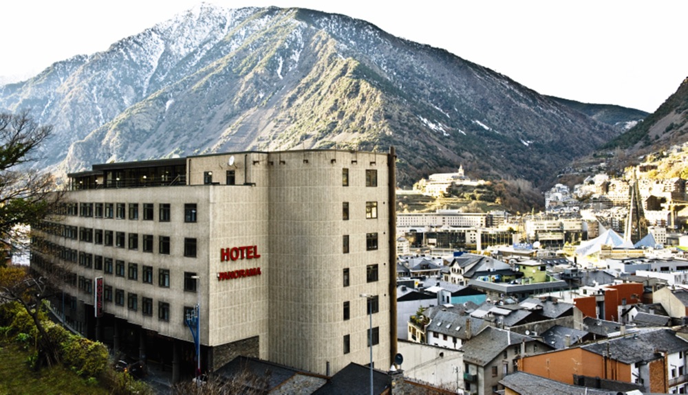 hotel-panorama-fachada-1.jpg