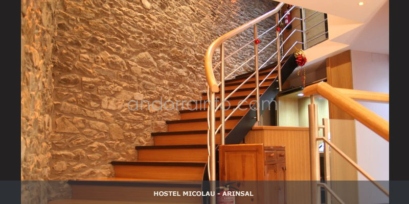 interior-hostel-micolau-arinsal.jpg