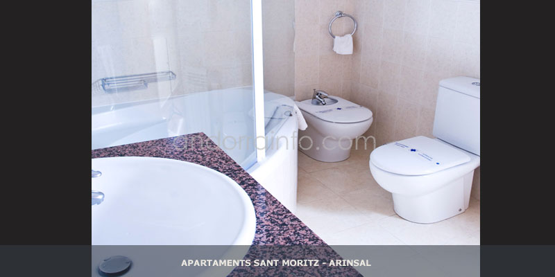 jacuzzi-apartamentos-sant-moritz-arinsal.jpg