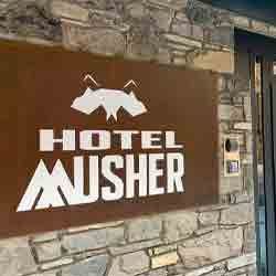 hotel-musher